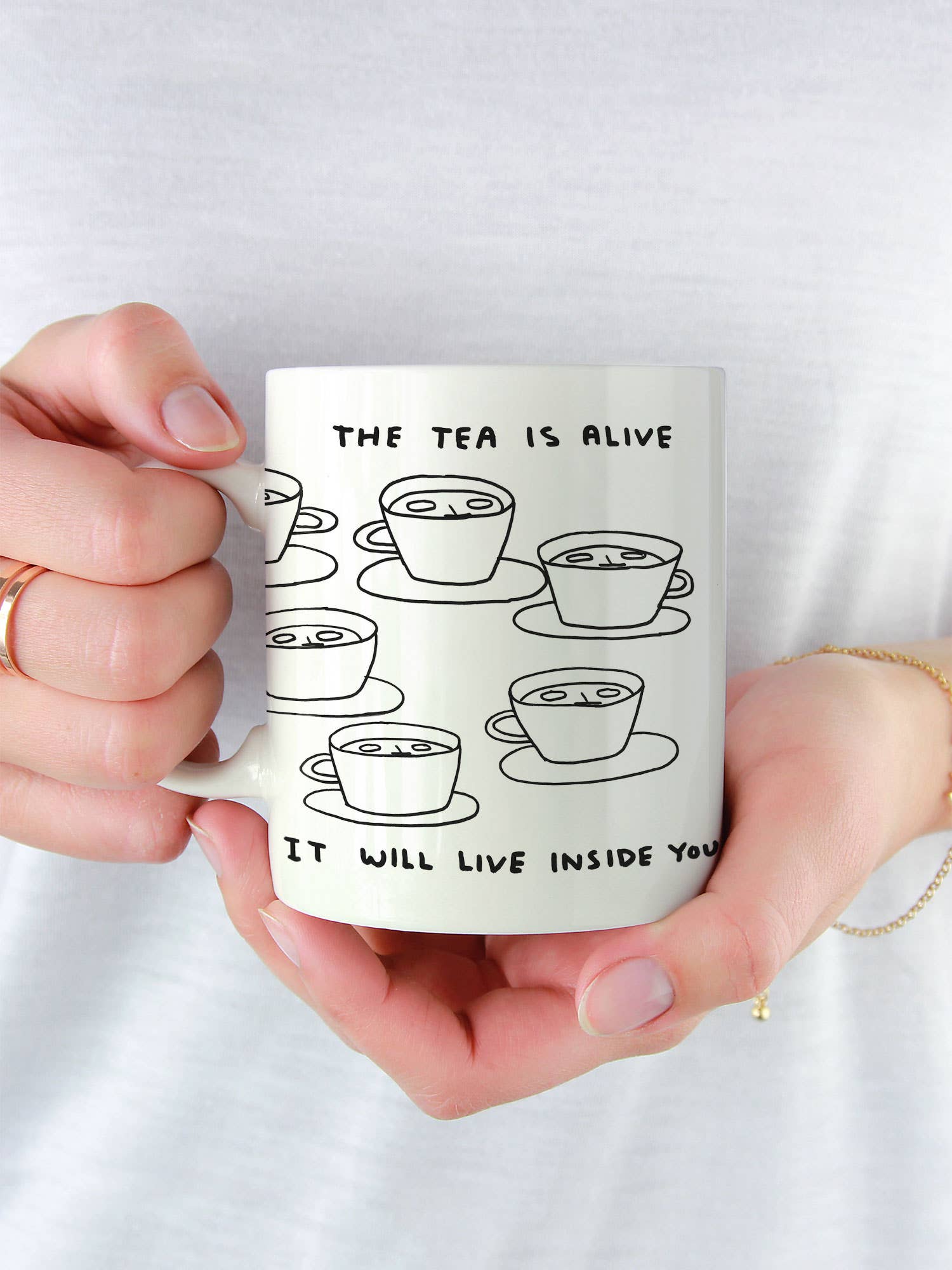 David Shrigley Mug Tea Is Alive – The Bean Shop